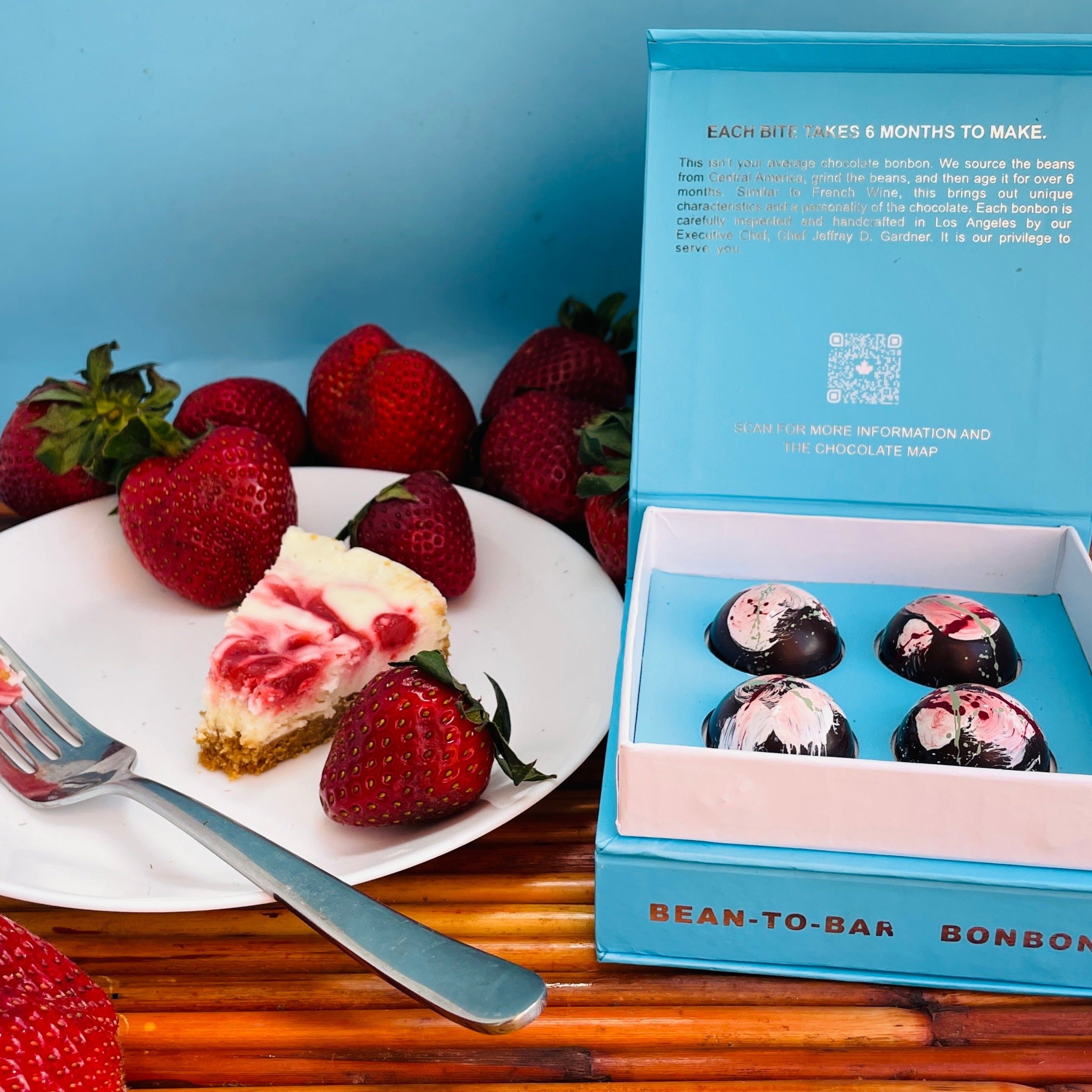 "Mother's Day" - Strawberry Cheesecake Bonbon