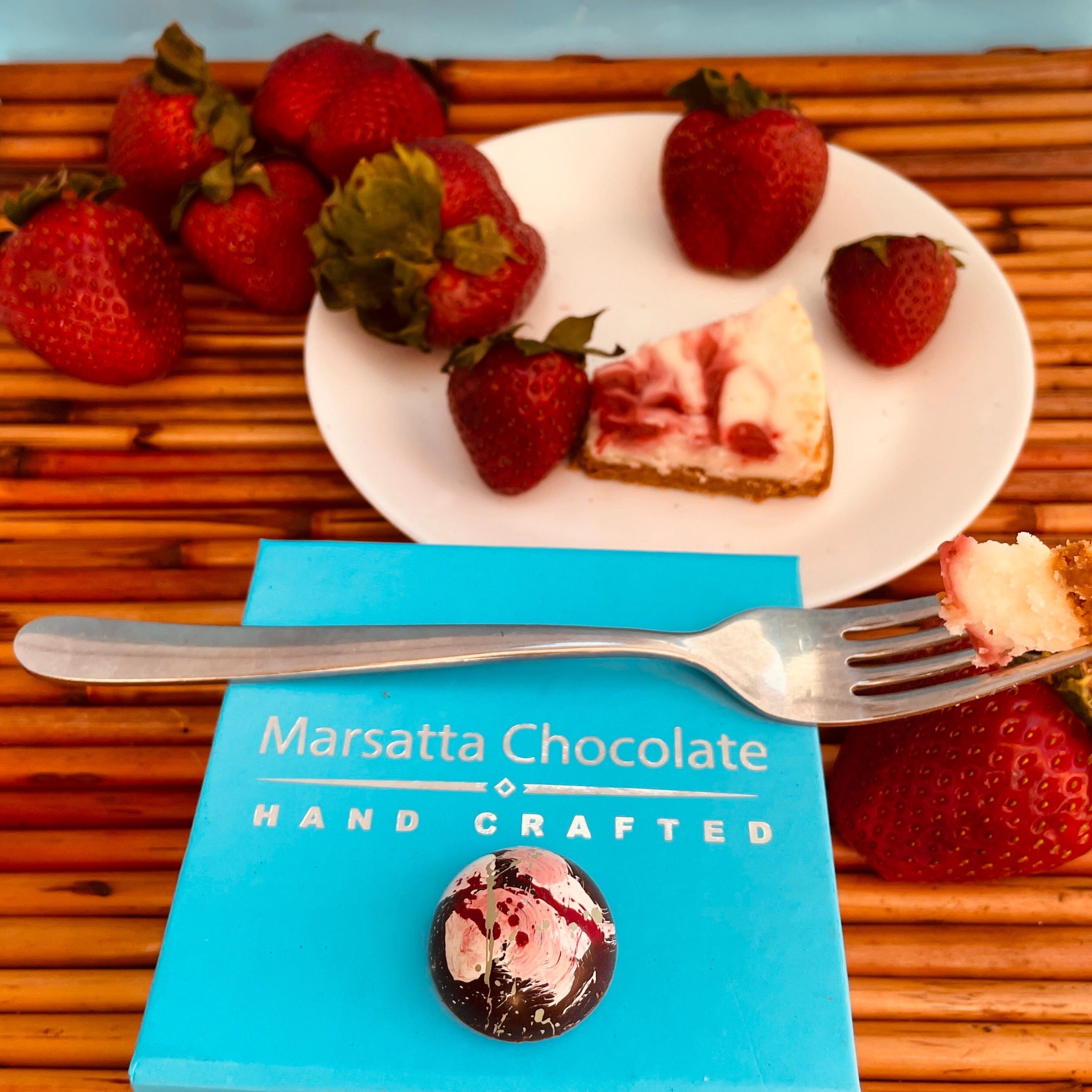 "Mother's Day" - Strawberry Cheesecake Bonbon