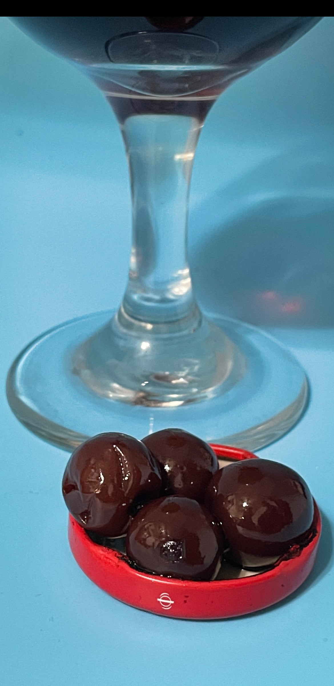 "Mother's Day" - Cherry Liqueur Infused (4 Pieces)