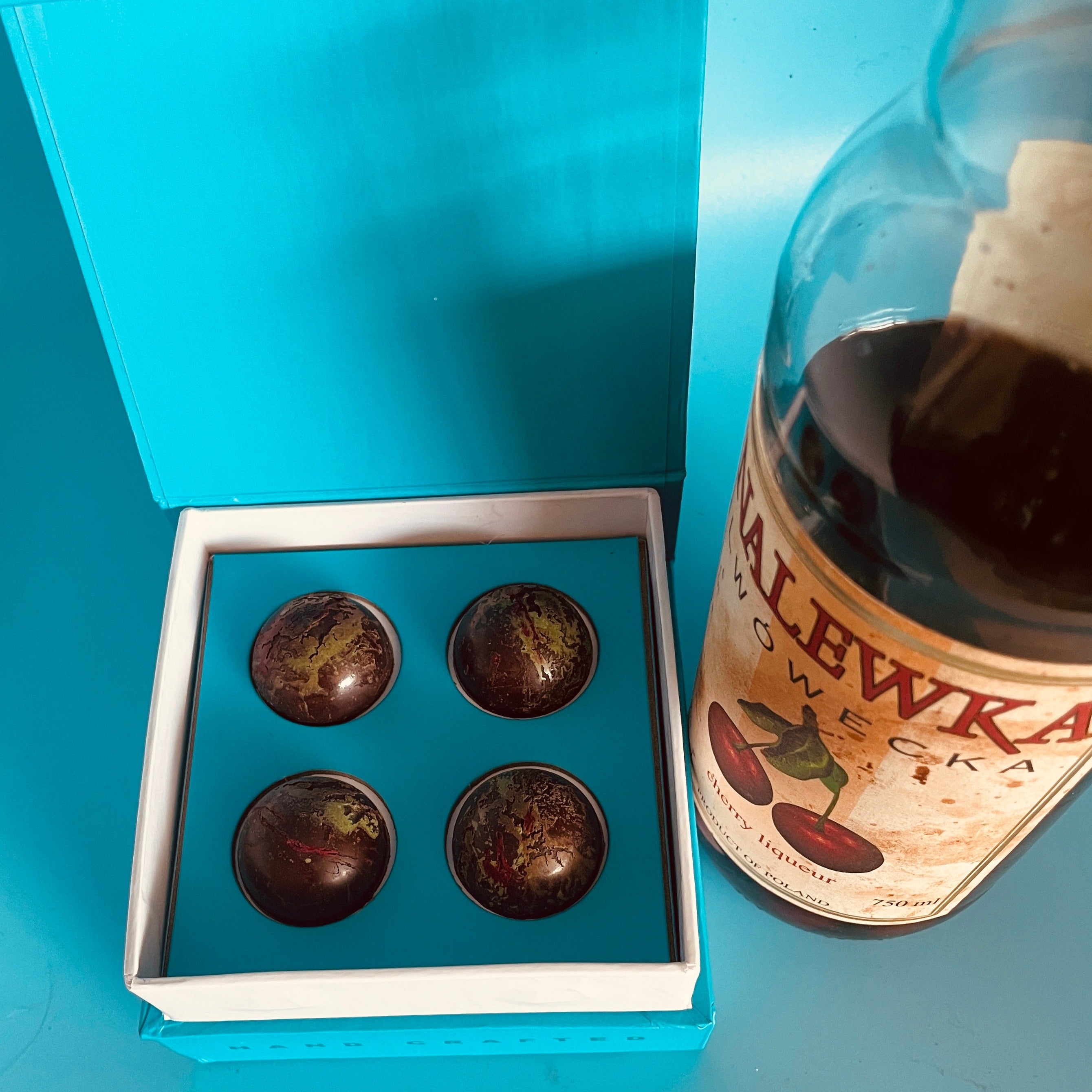 "Mother's Day" - Cherry Liqueur Infused (4 Pieces)