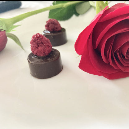 Raspberry Delight with Cardamon Bonbons (5 Piece)